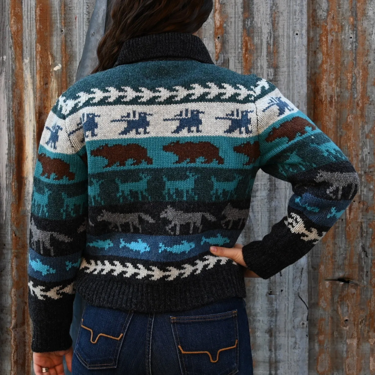 Filson Ladies FAIR ISLE CARDIGAN in Animal Multi