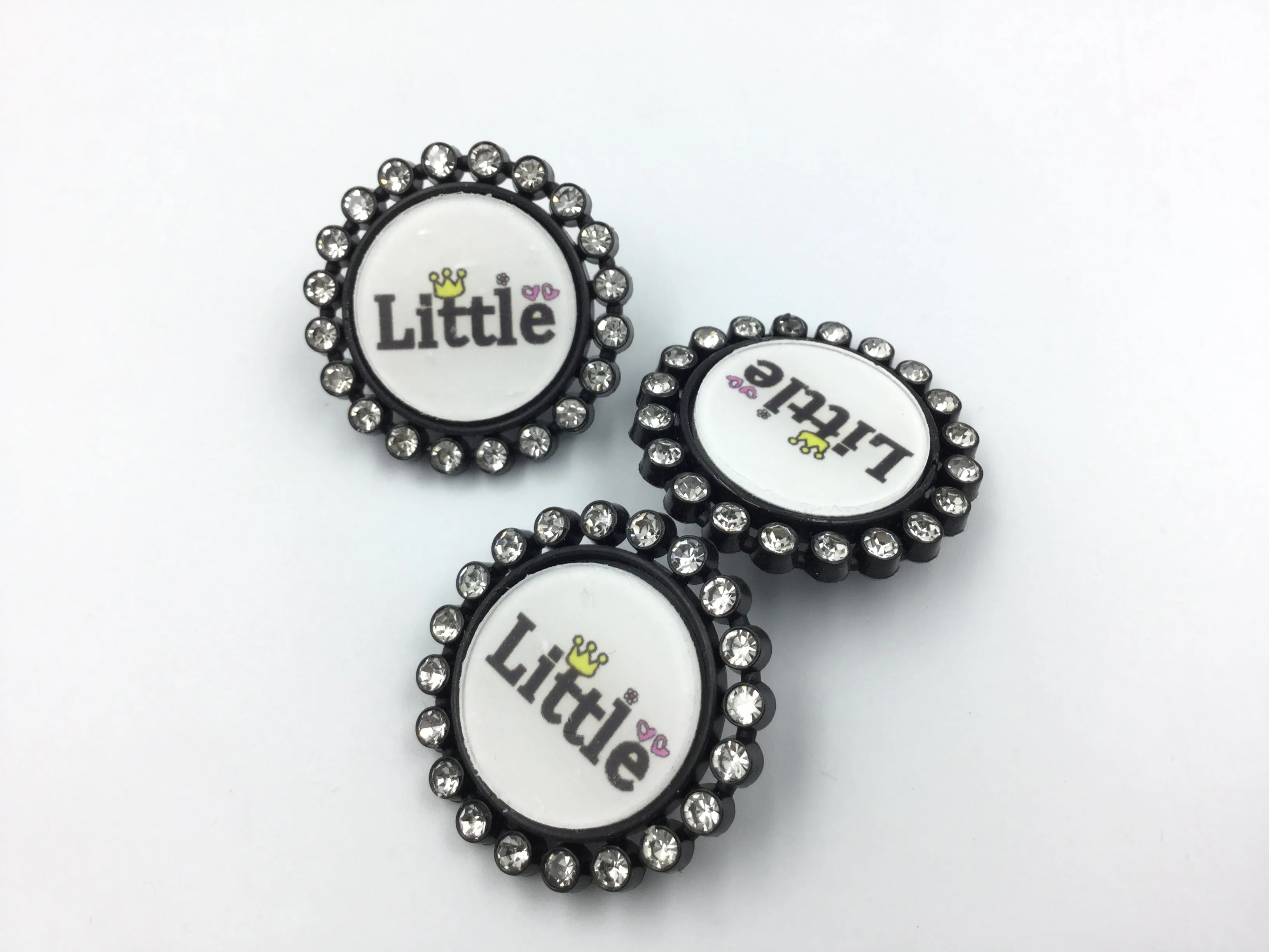 Litlle  Round Shape White Brooch