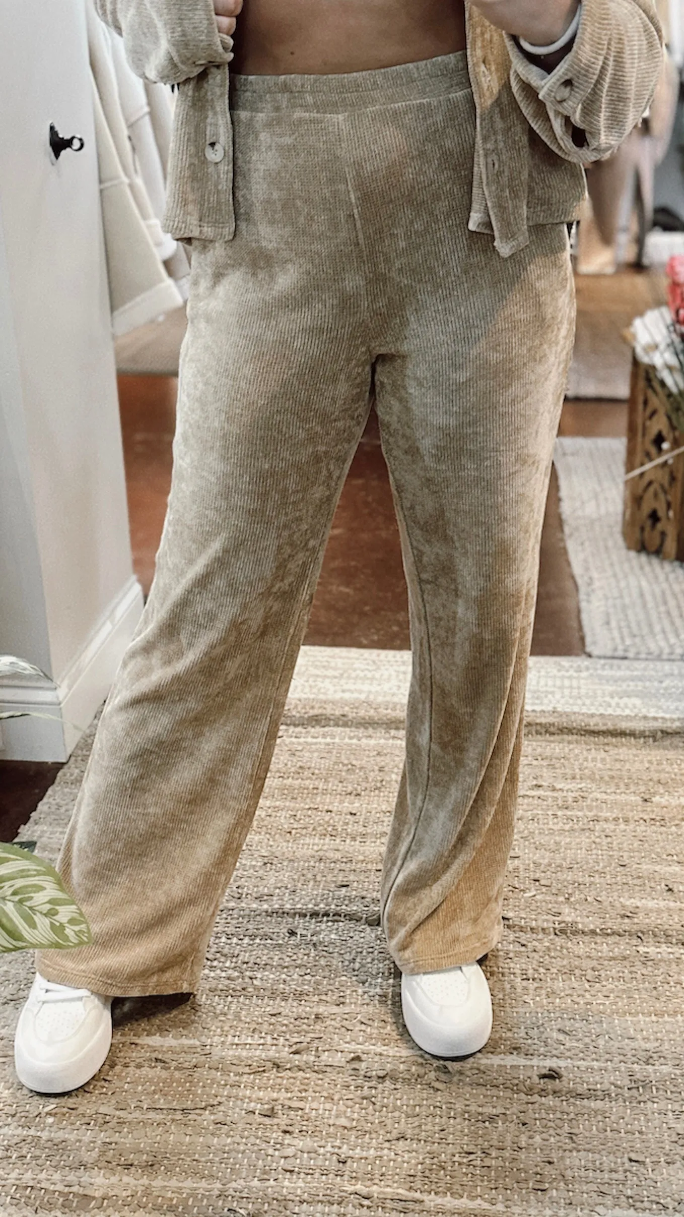 The Lorelai Velvet Pants